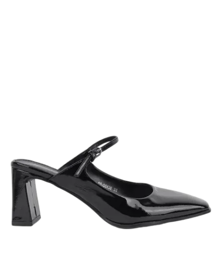 731045723--473Wx593H-469681902-black-MODEL6.webp