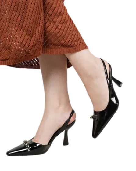 731045813--473Wx593H-469681905-black-MODEL.webp